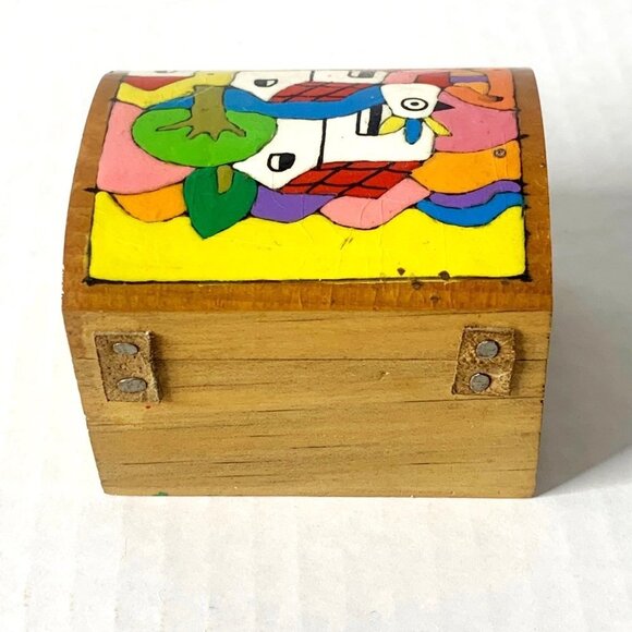 Mexican Guerrero Carved Wooden Trinket Box With Leather Hinges - Picture 3 of 12